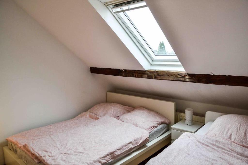 Schoene Dachgeschosswohnung Nahe Koeln Exterior foto